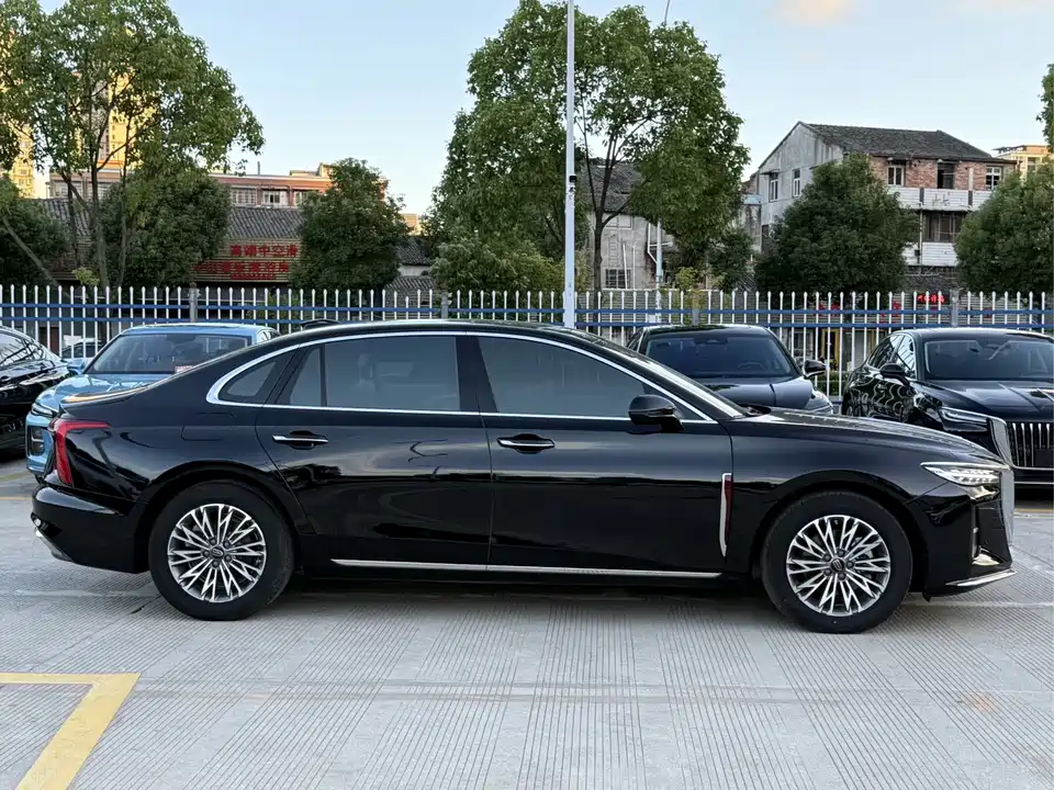 Hongqi H5