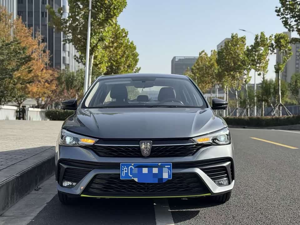 Roewe i5