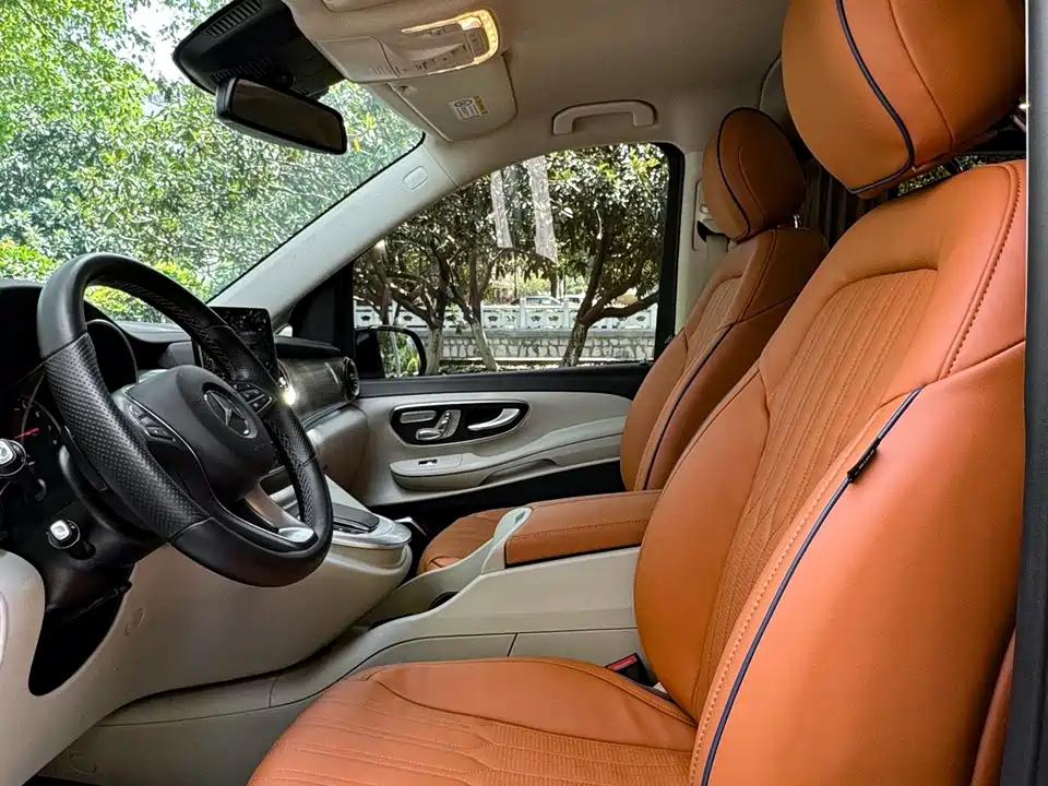 Mercedes-Benz V-class