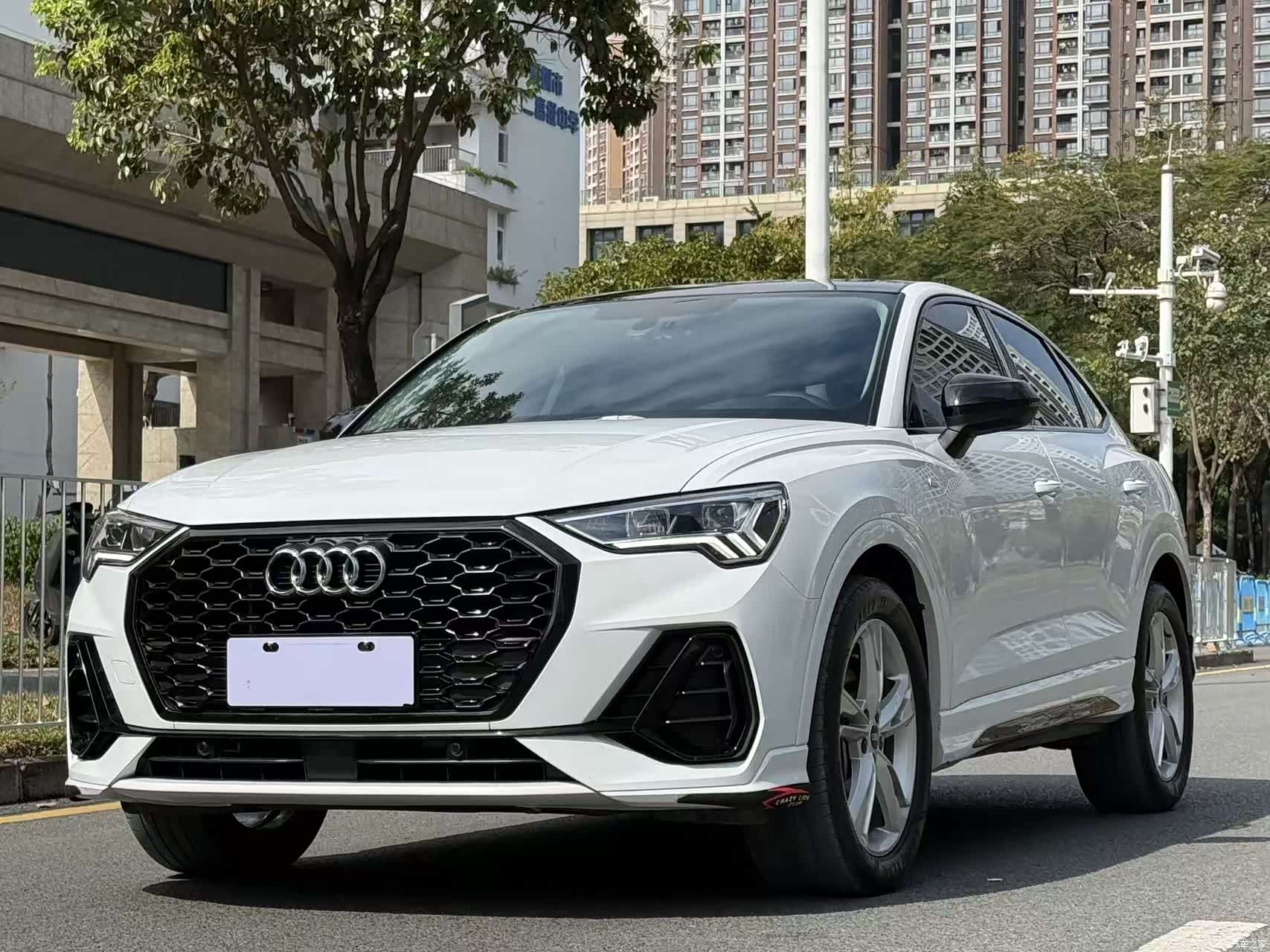 Audi Q3, 2022 1