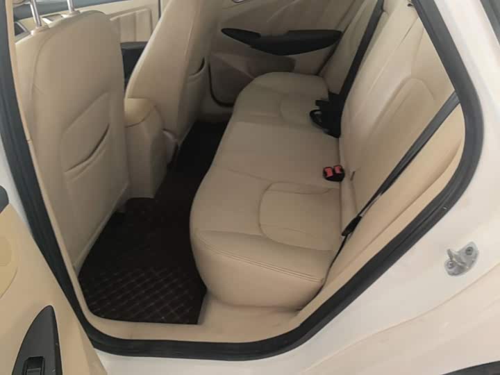 Chery Arrizo 7 2015 1.6L МКПП zhi shang ban