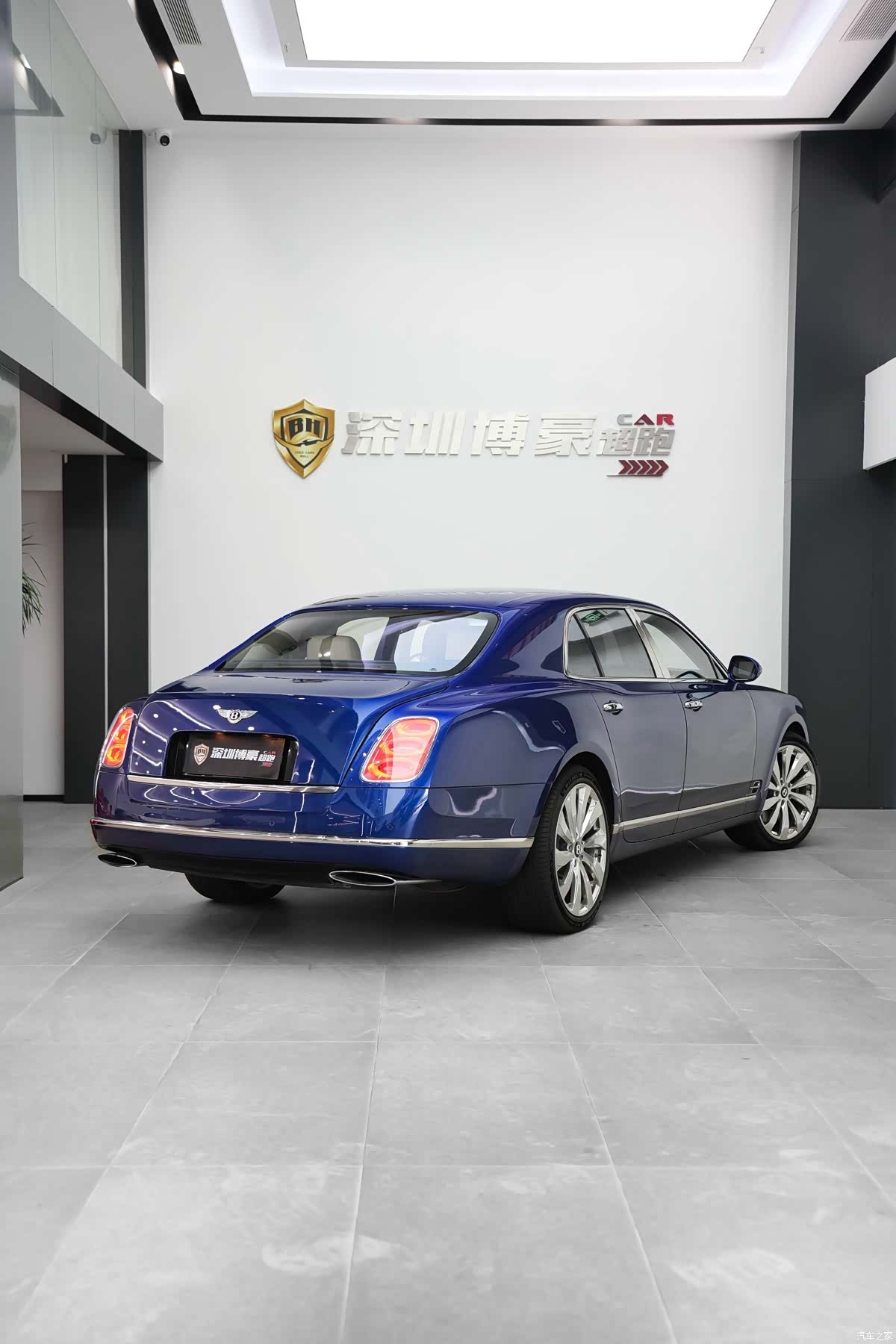 Bentley Mulsanne, 2013 4