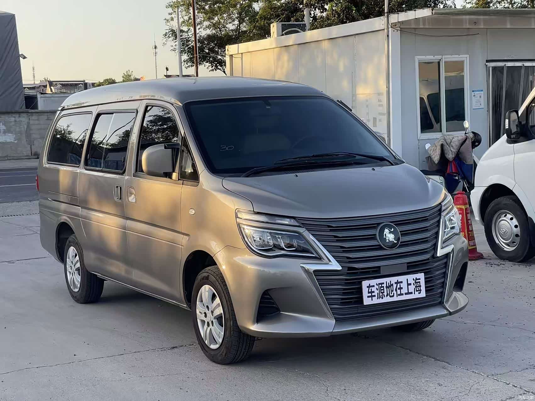 DongFeng M5, 2025 3