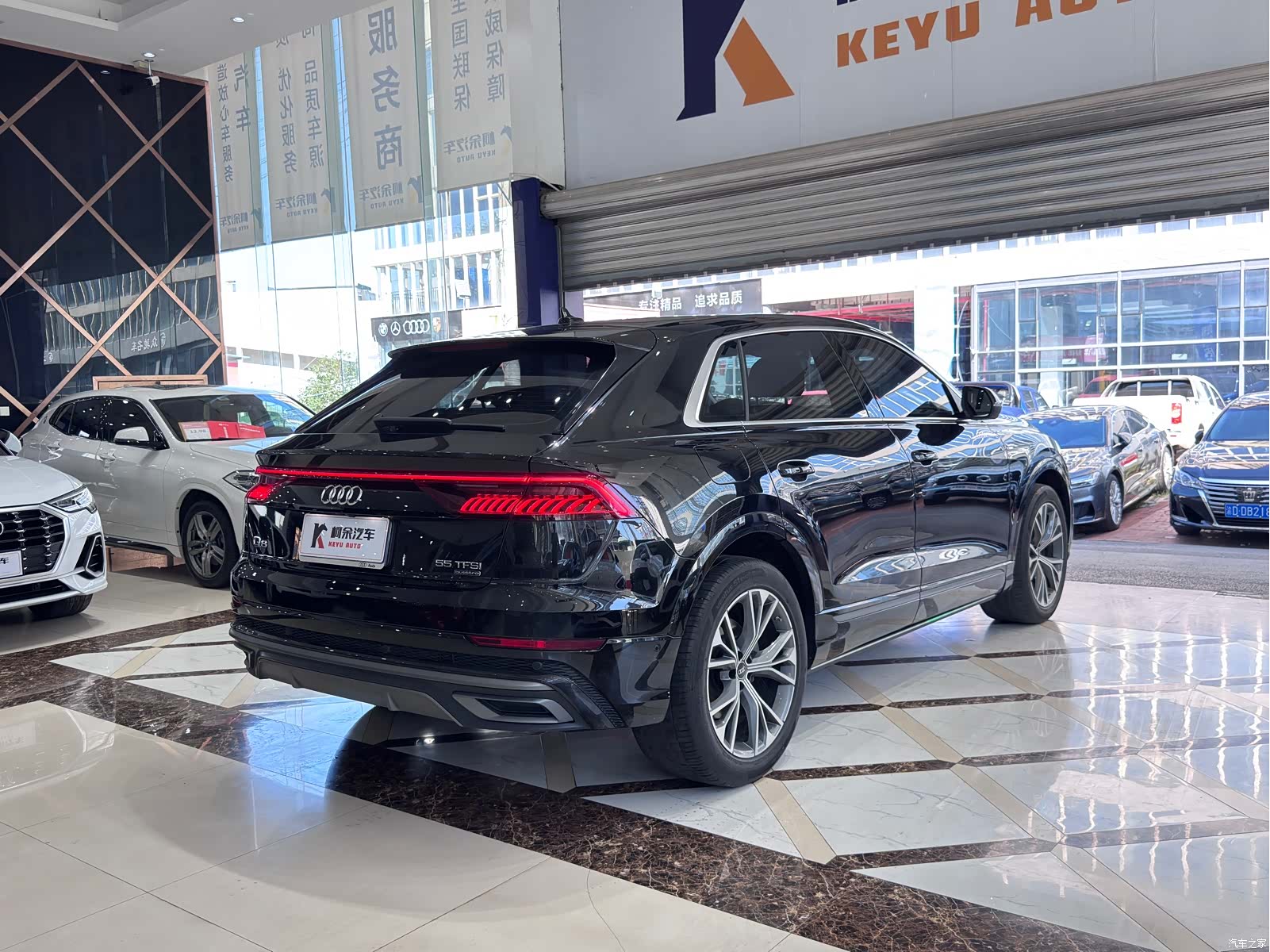 Audi Q8, 2024 16