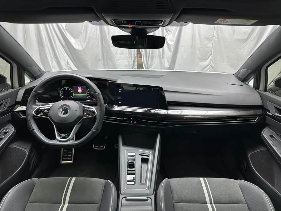 Volkswagen Golf 2022, фото 5