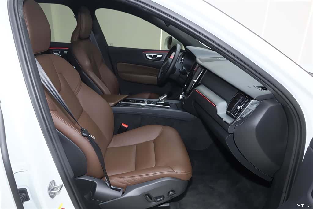 Volvo XC60, 2024 20