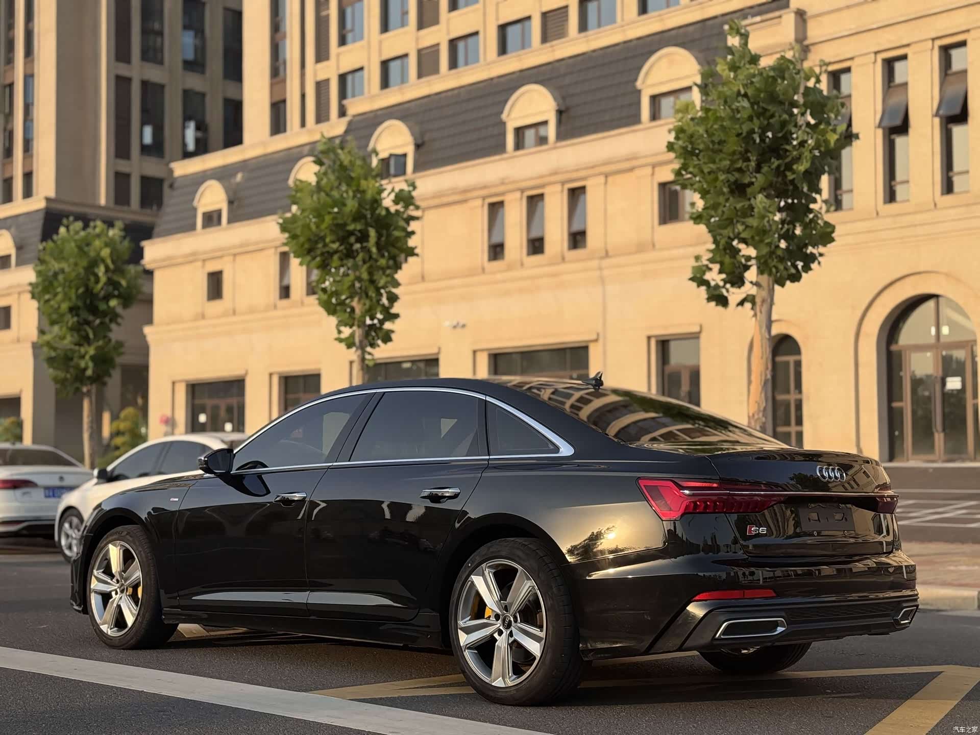 Audi A6L, 2022 10