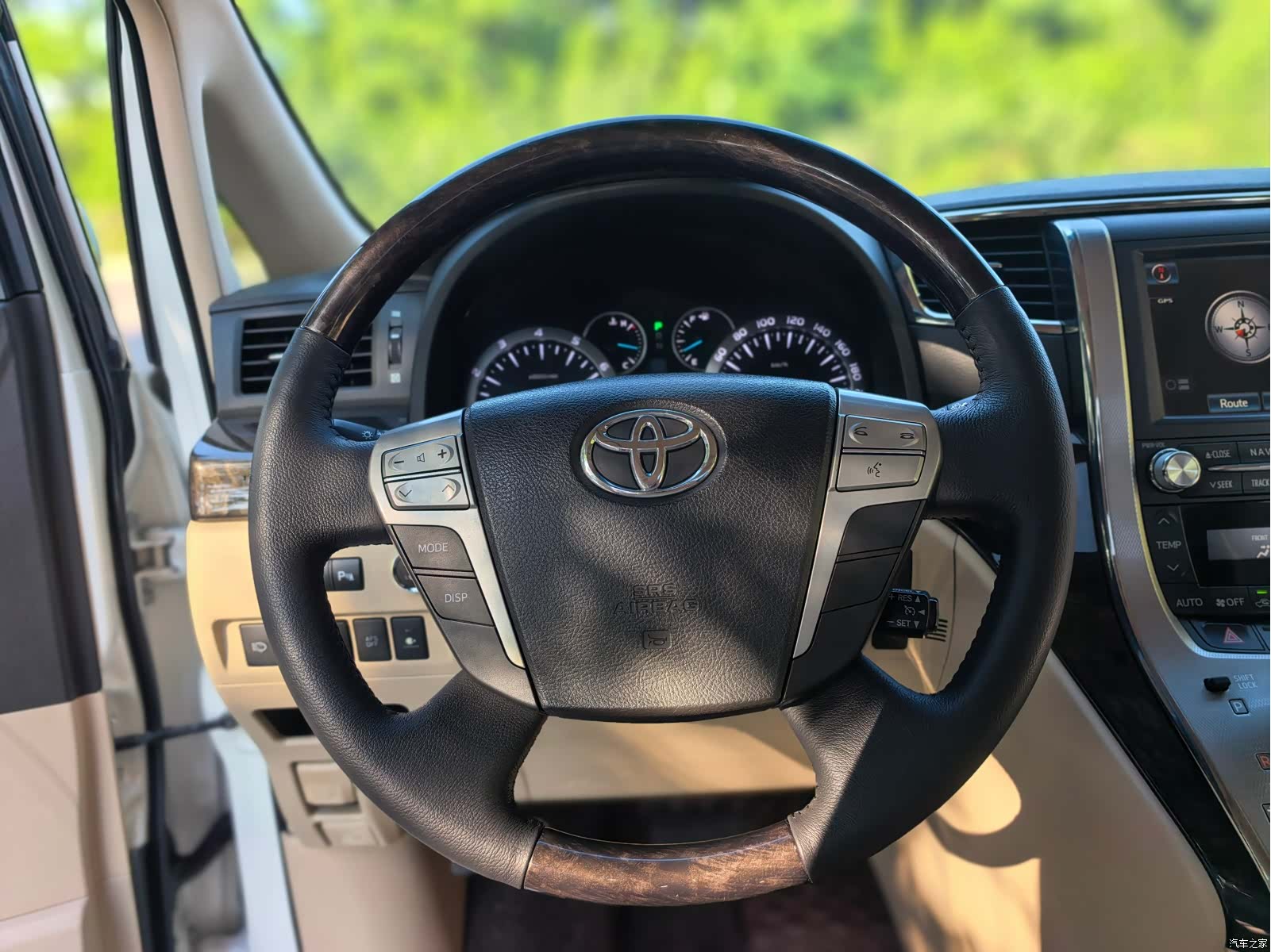 Toyota Alphard, 2016 14