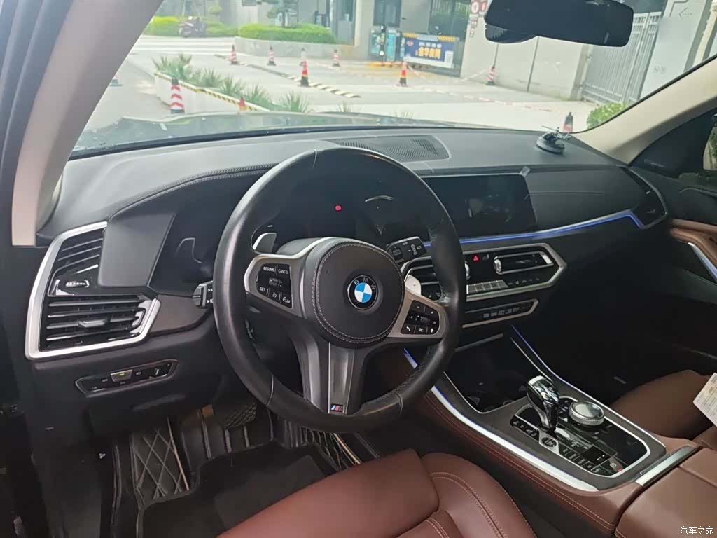 BMW X5, 2022 11