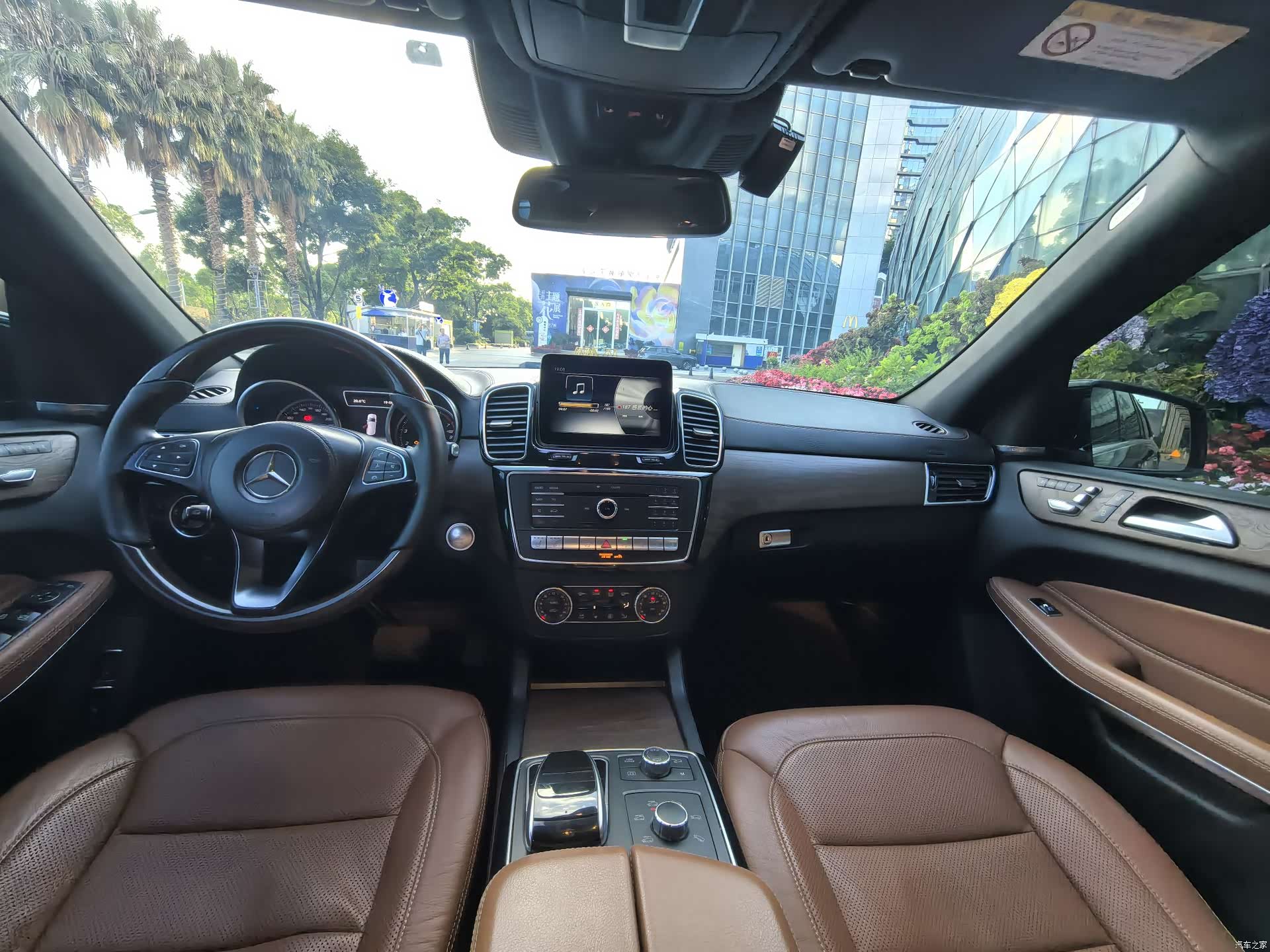 Mercedes-Benz GLS, 2017 10