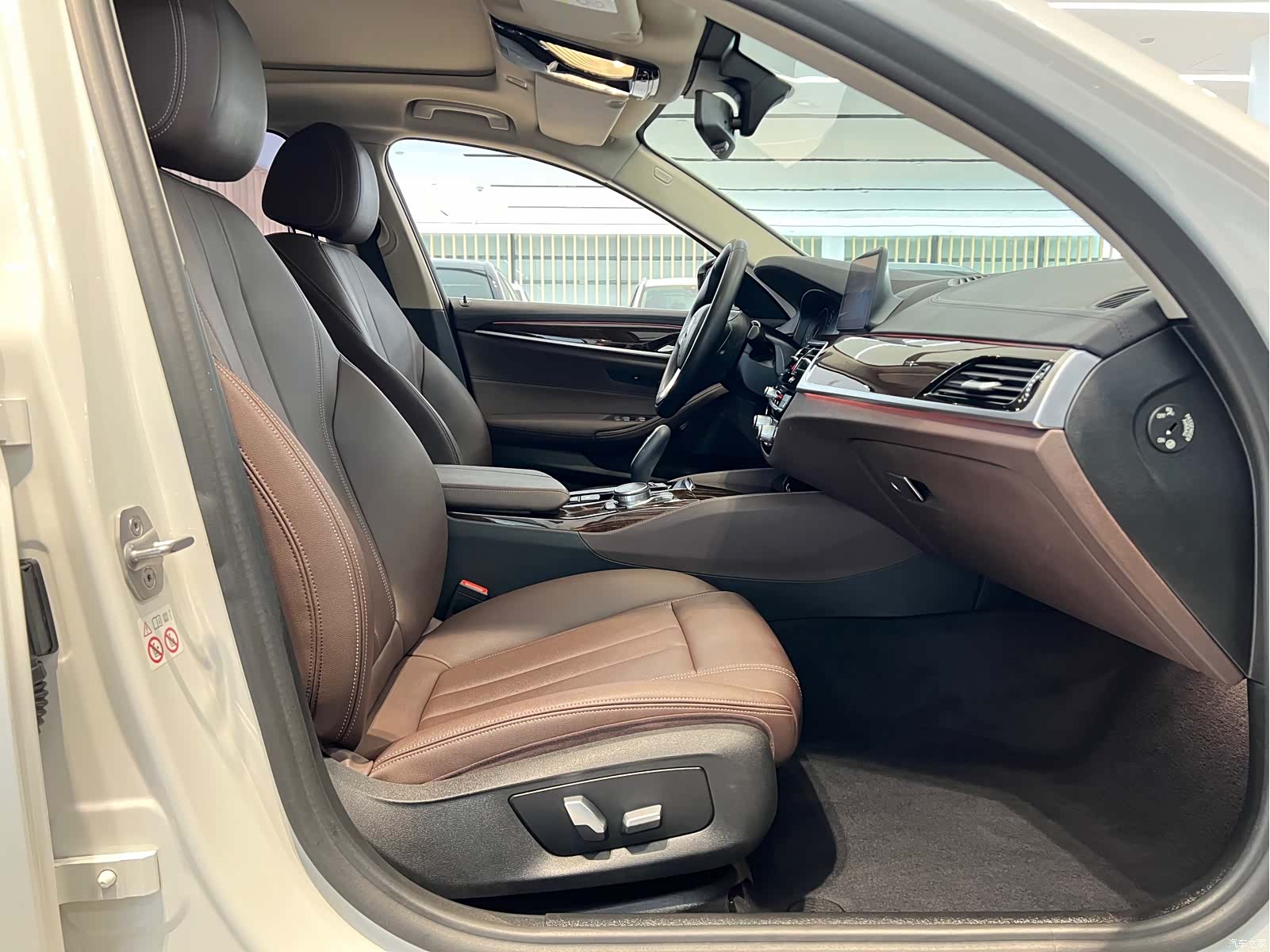 BMW 5 Series, 2018 11