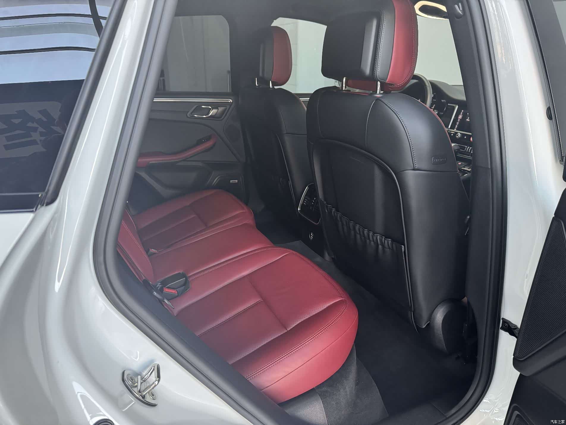 Porsche Macan, 2022 16