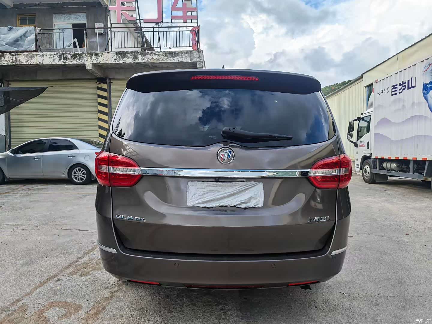 Buick GL8, 2015 3