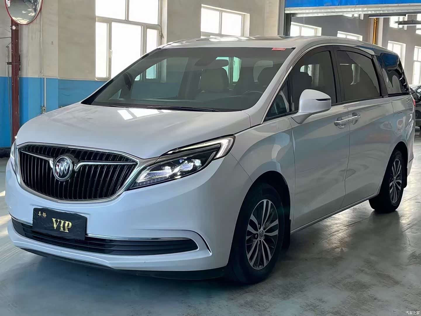 Buick GL8, 2018 1