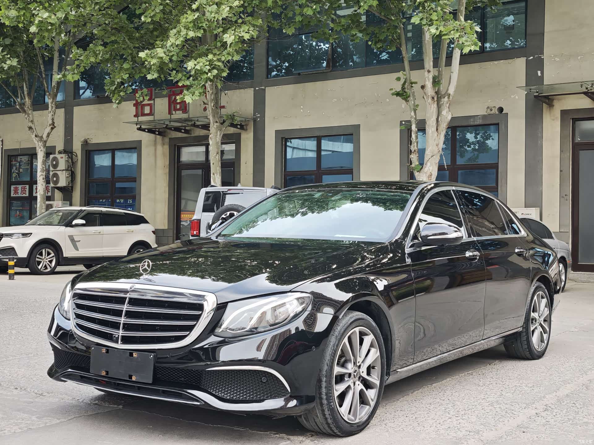 Mercedes-Benz E-Class, 2018 1