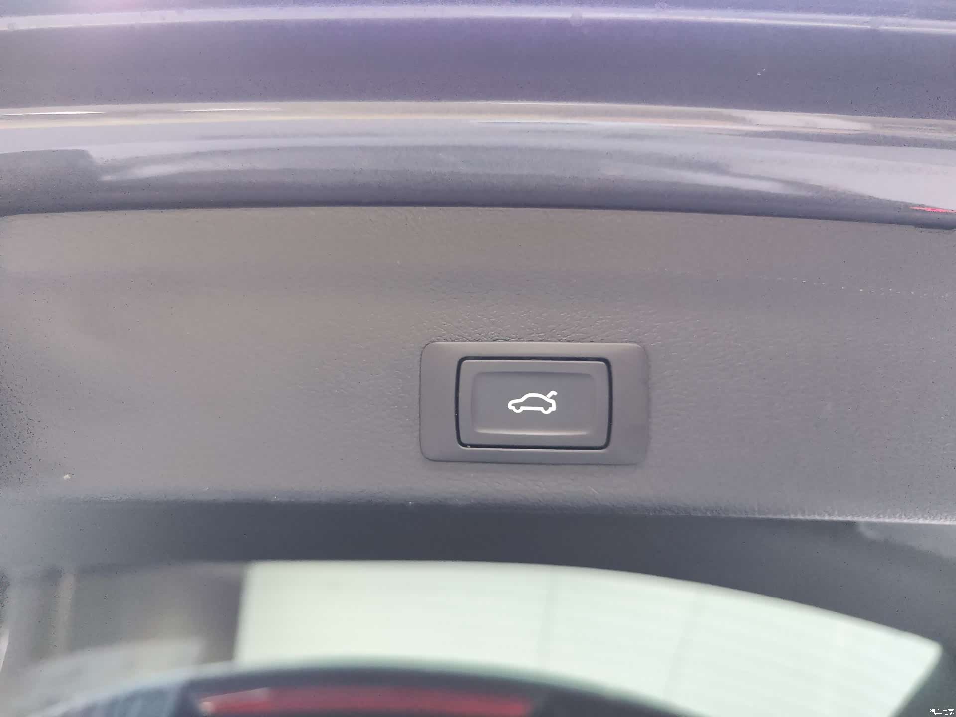 Audi Q3, 2022 10