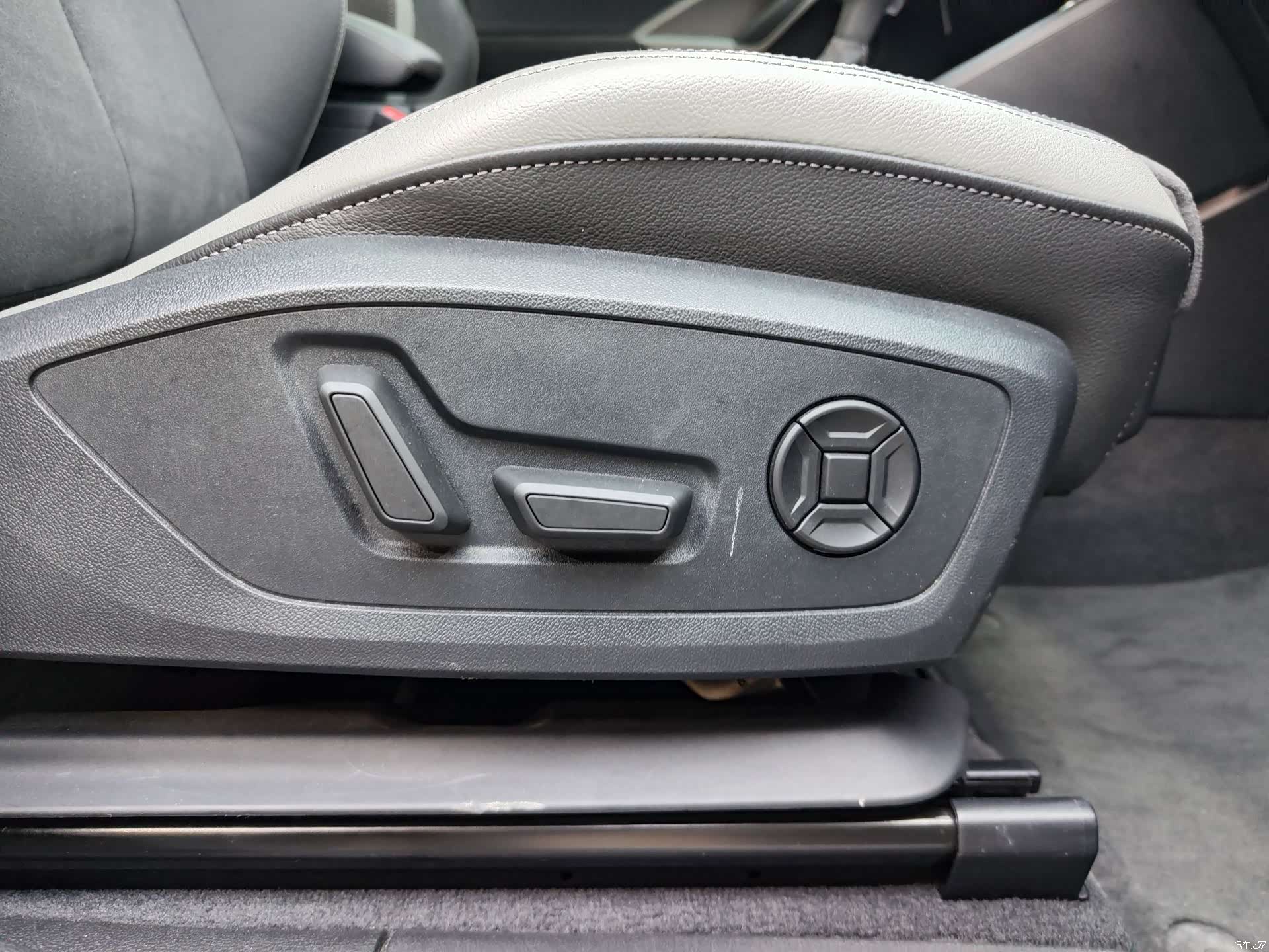 Audi Q3, 2022 9