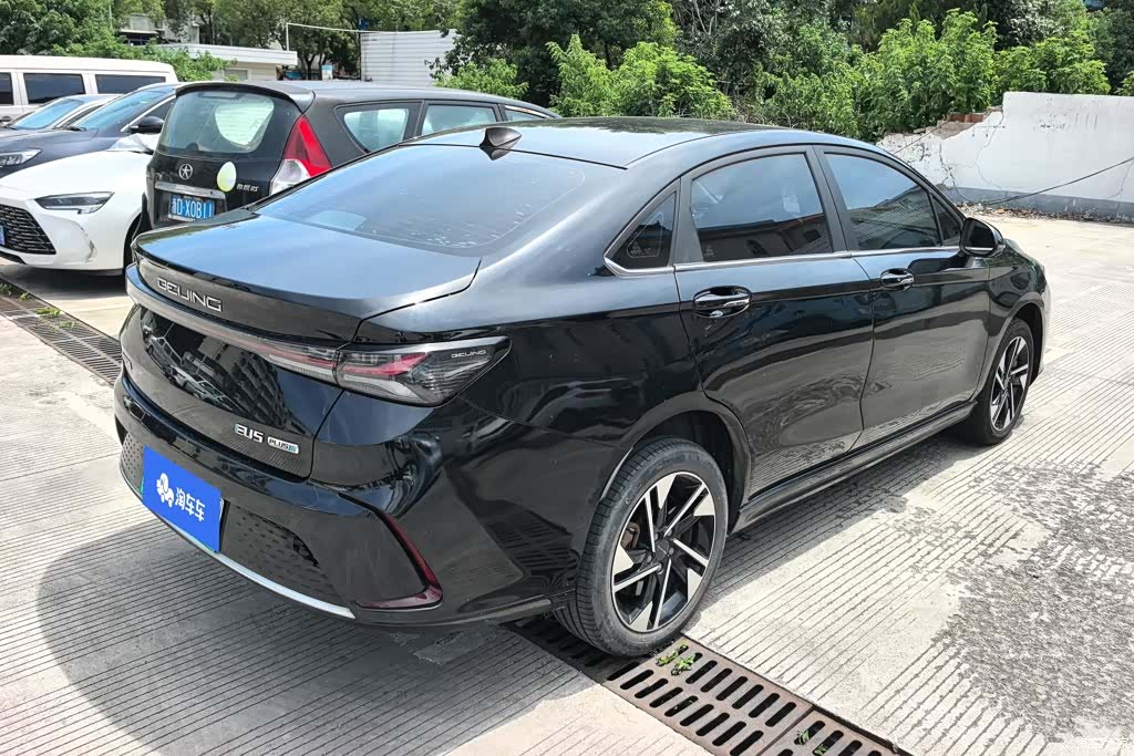 BAIC EU5, 2021 3