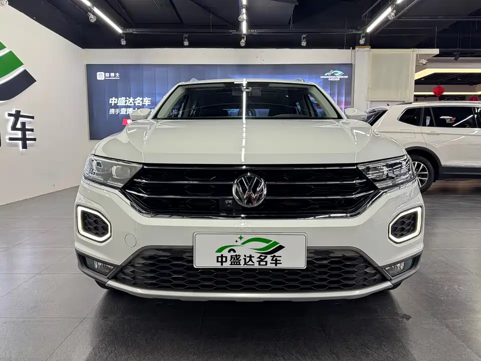 Volkswagen T-ROC exploring Songs