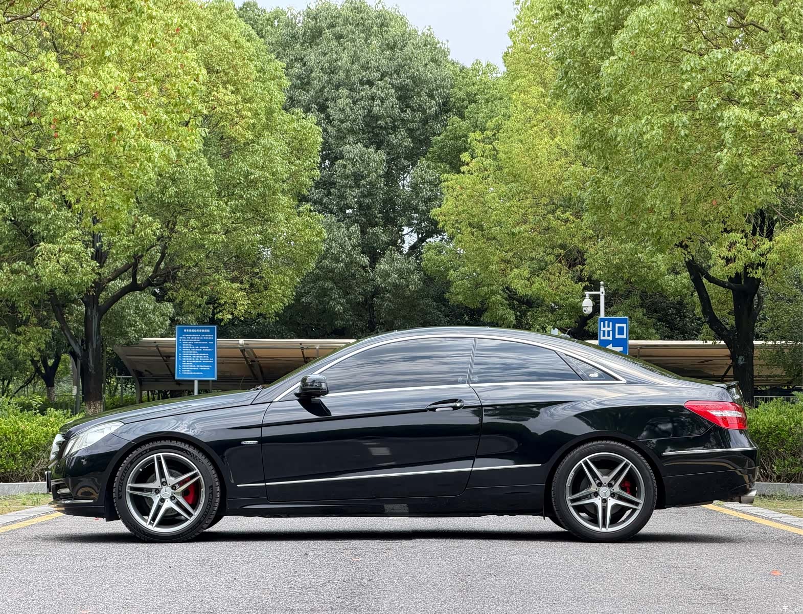 Mercedes-Benz E-Class, 2011 все фото