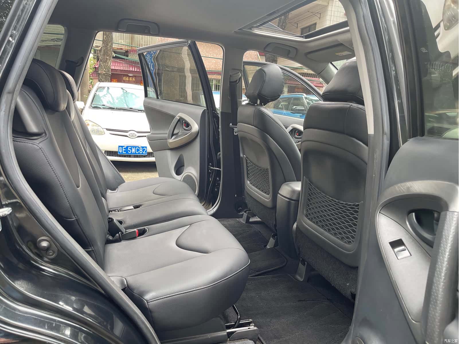 Toyota RAV4, 2013 6
