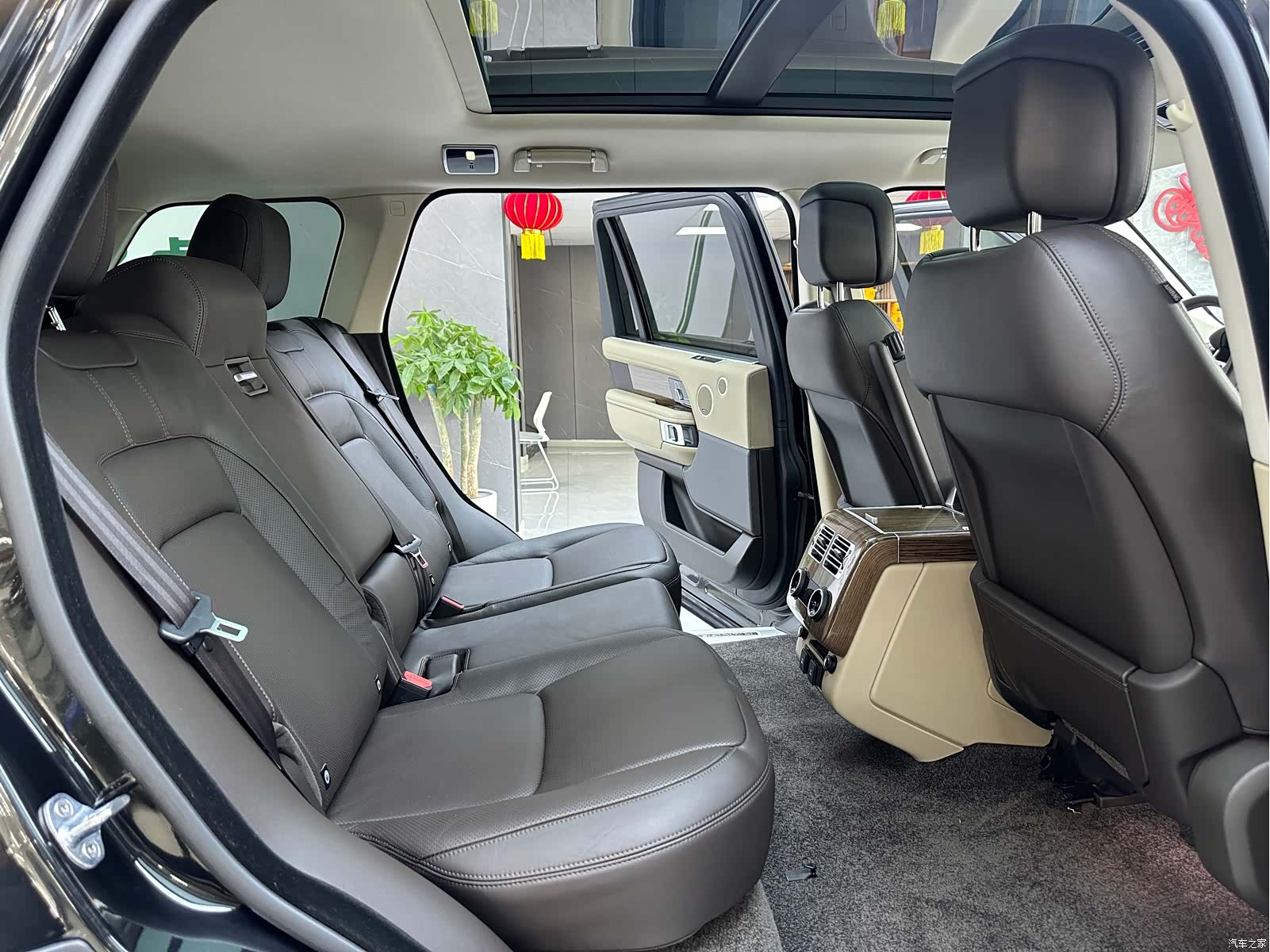 Land Rover Range Rover, 2018 13