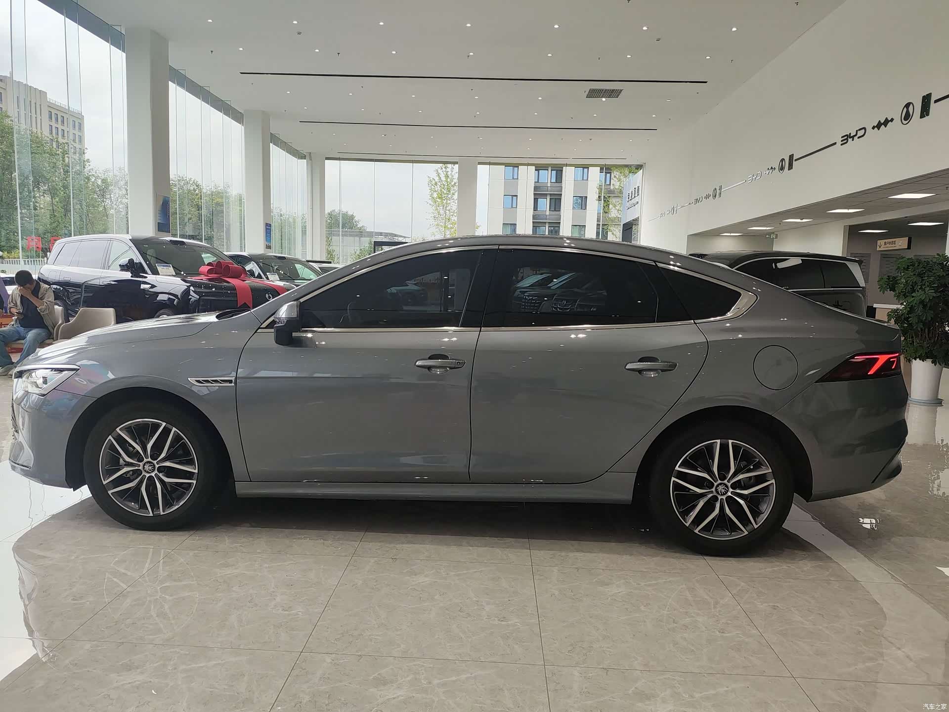 BYD Qin, 2023 8