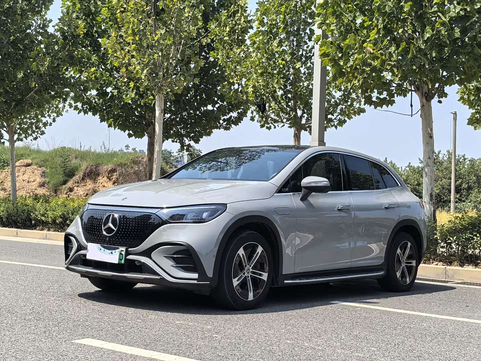 Mercedes-Benz EQE SUV Mercedes-Benz EQE SUV