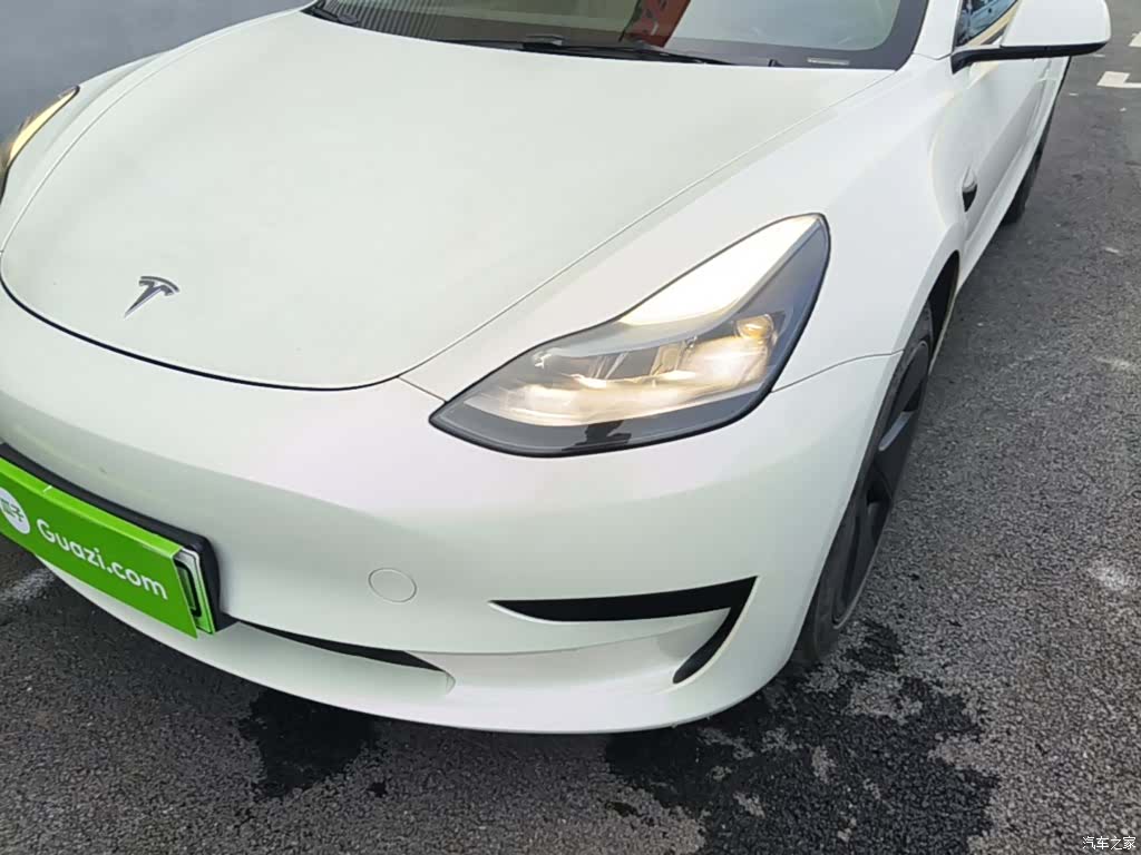 Tesla Model 3, 2021 24
