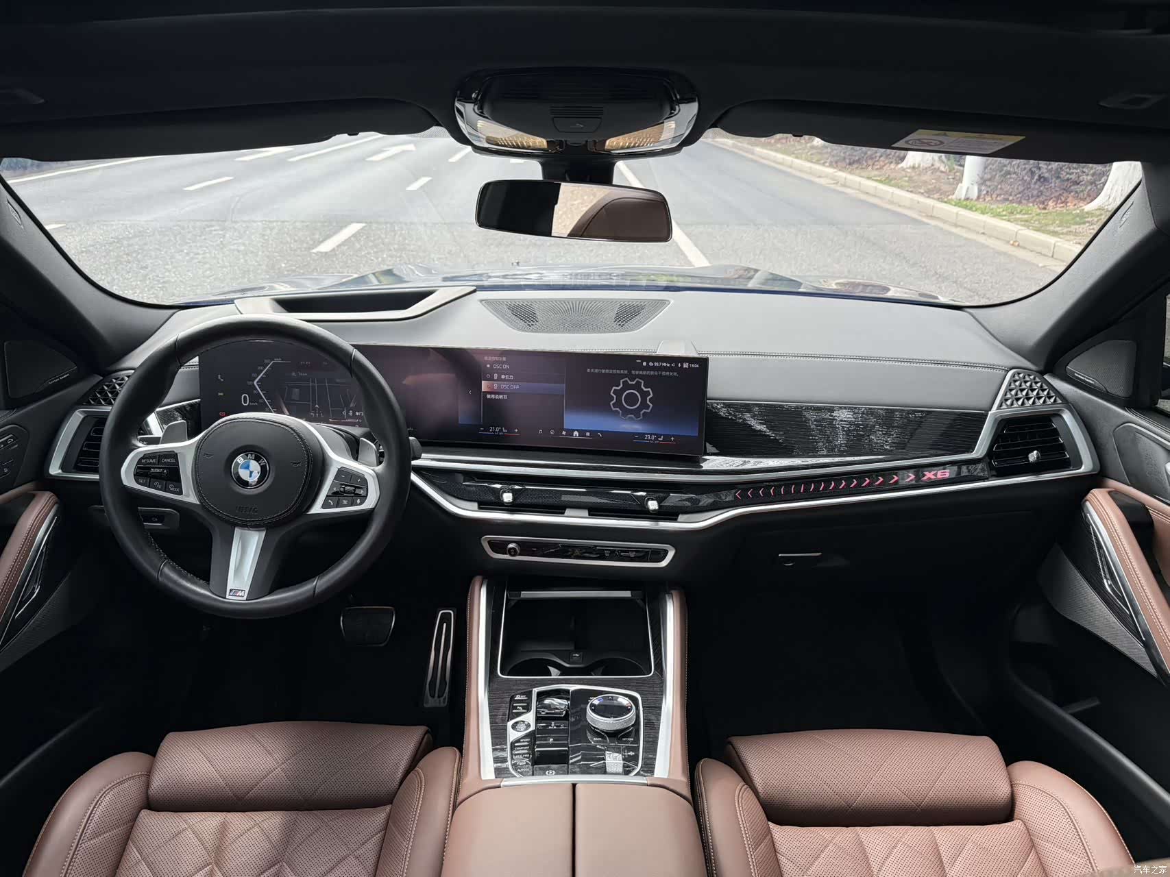 BMW X6, 2025 11