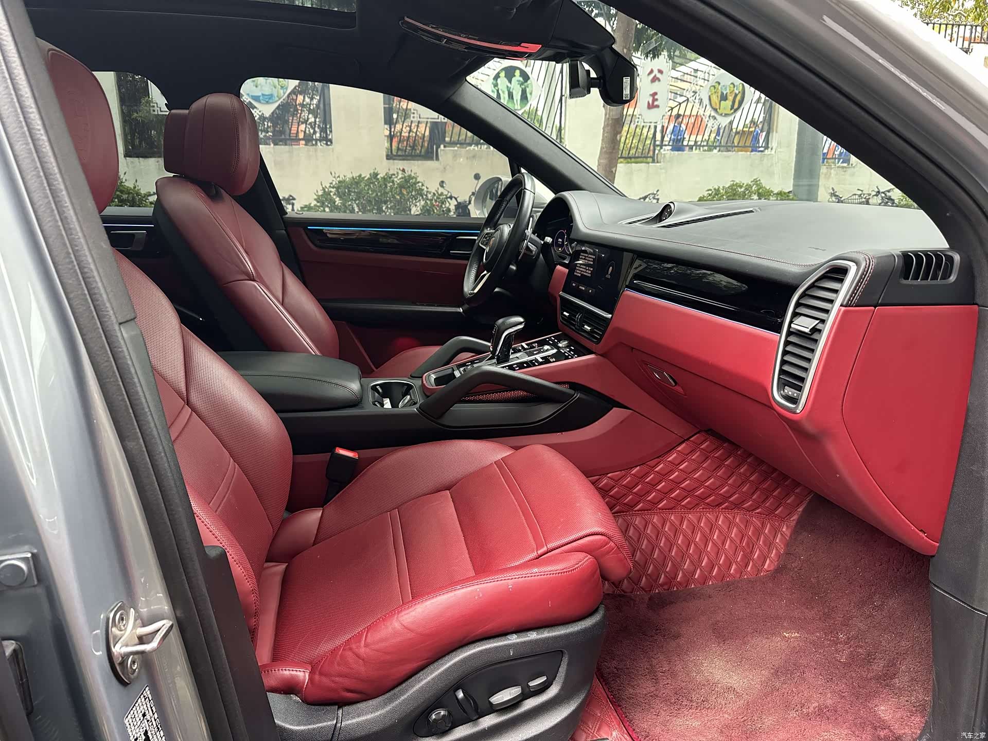 Porsche Cayenne, 2022 11