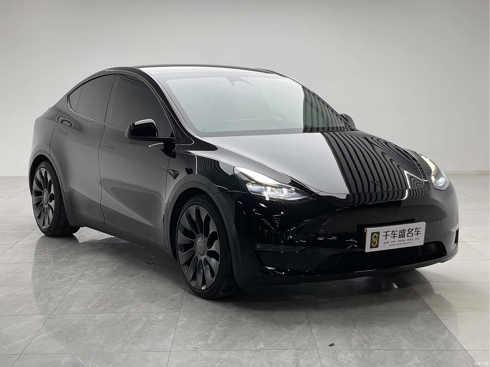 Tesla Model Y, 2022 3