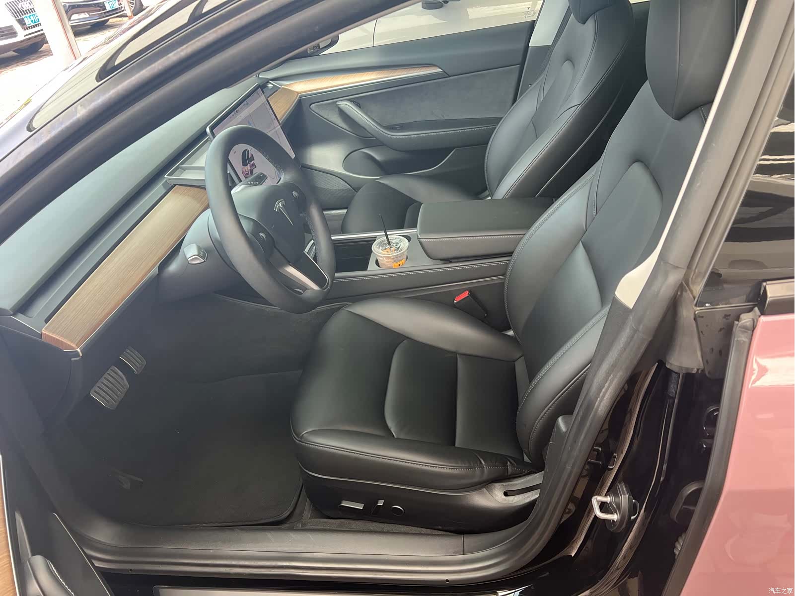 Tesla Model 3, 2021 4