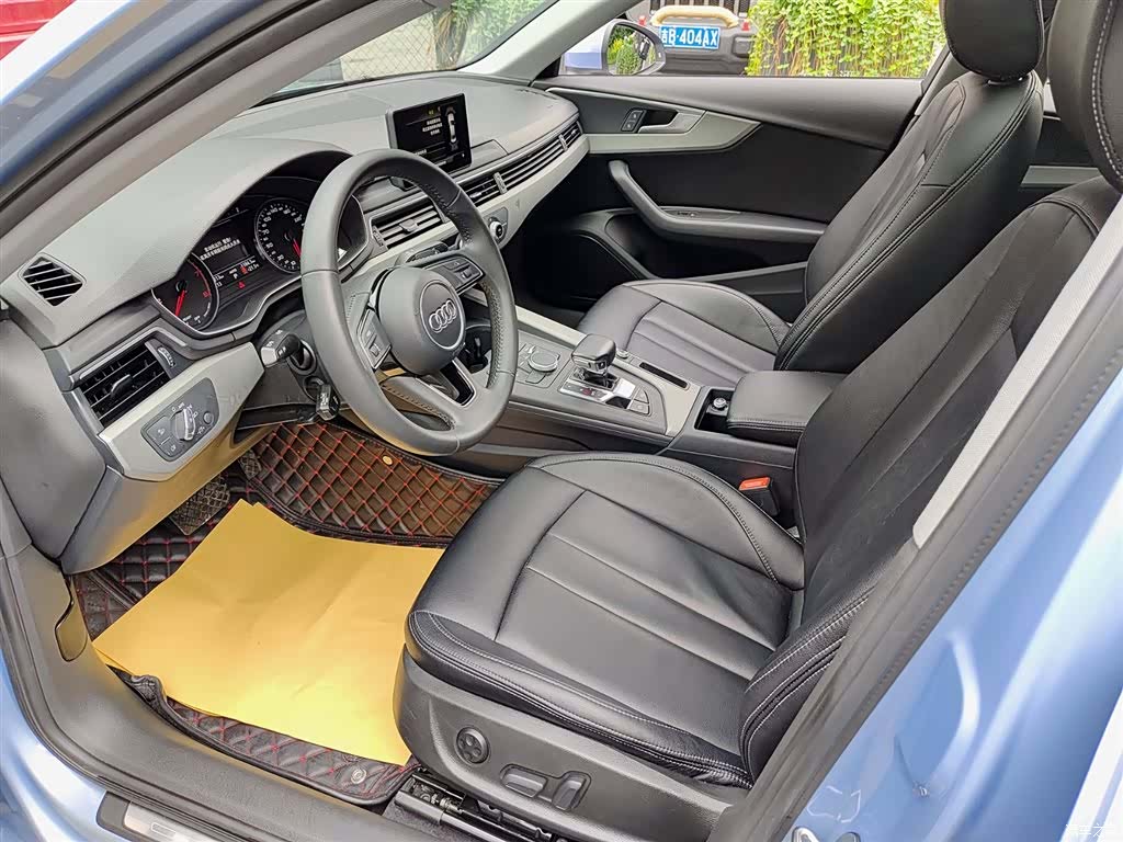 Audi A4L, 2018 7