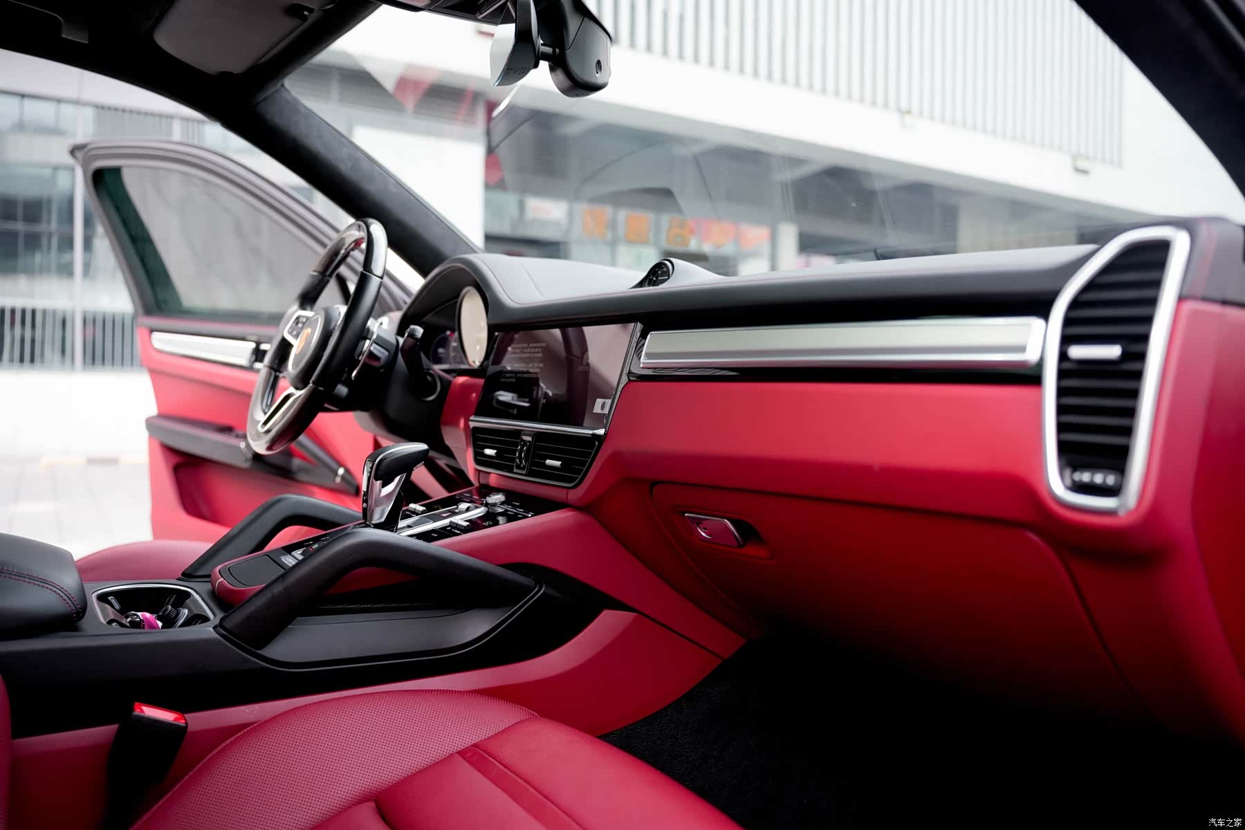 Porsche Cayenne, 2022 все фото