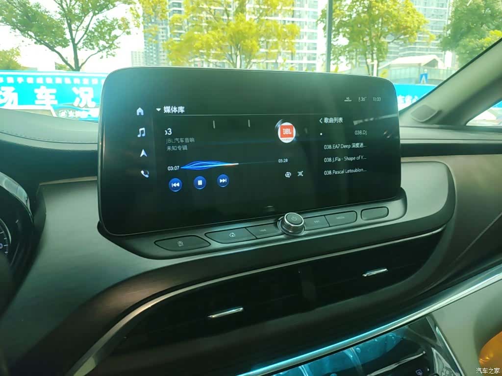 Buick GL8, 2022 13