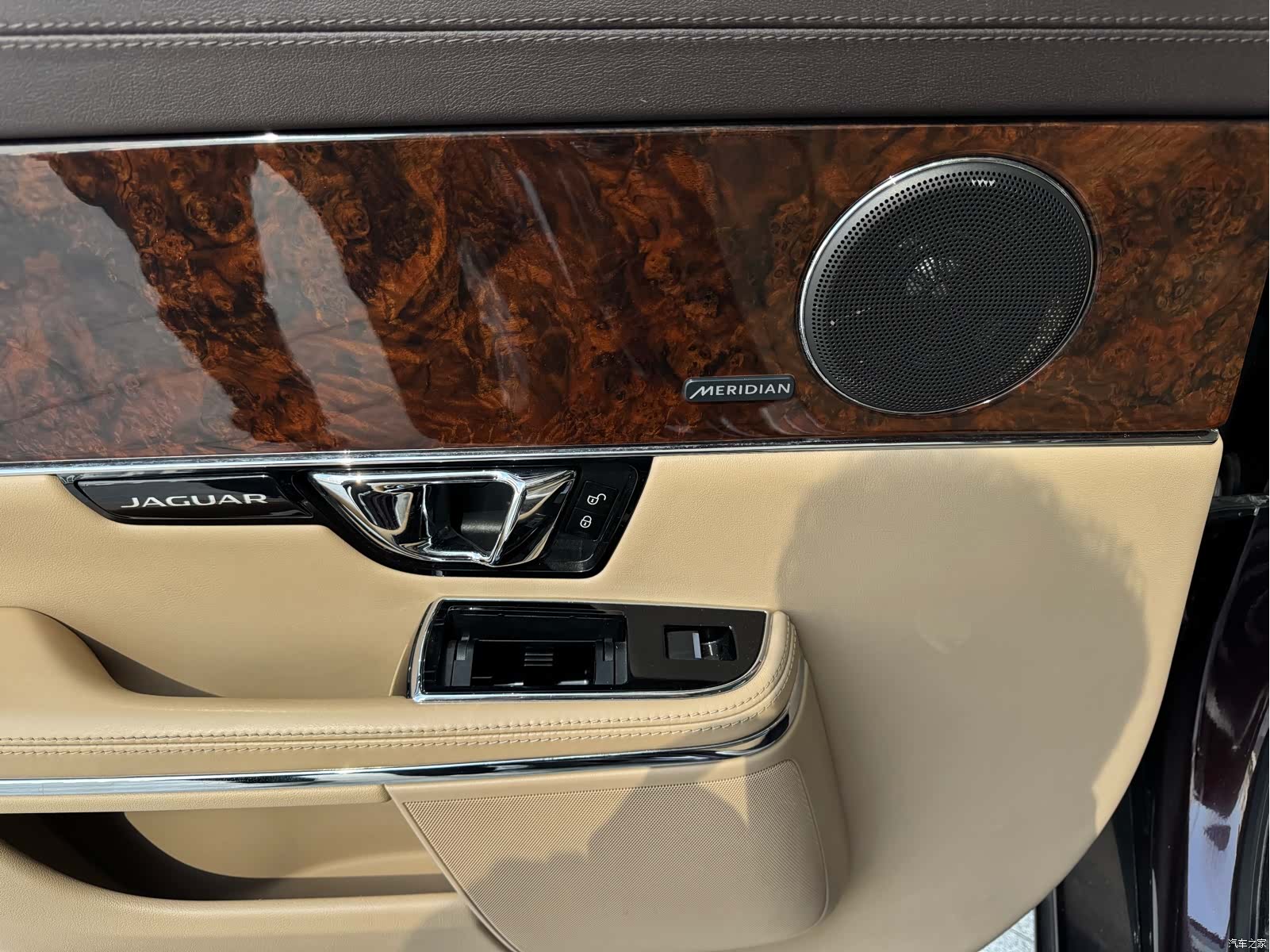 Jaguar XJ, 2014 16
