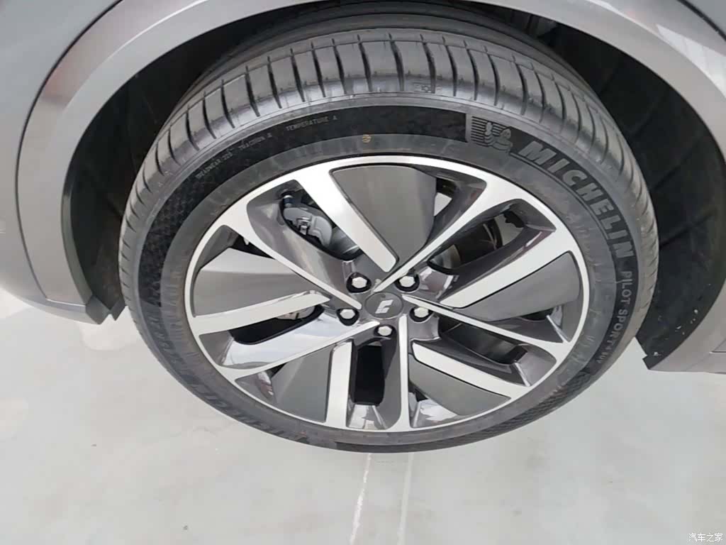 Li Auto L9, 2022 23