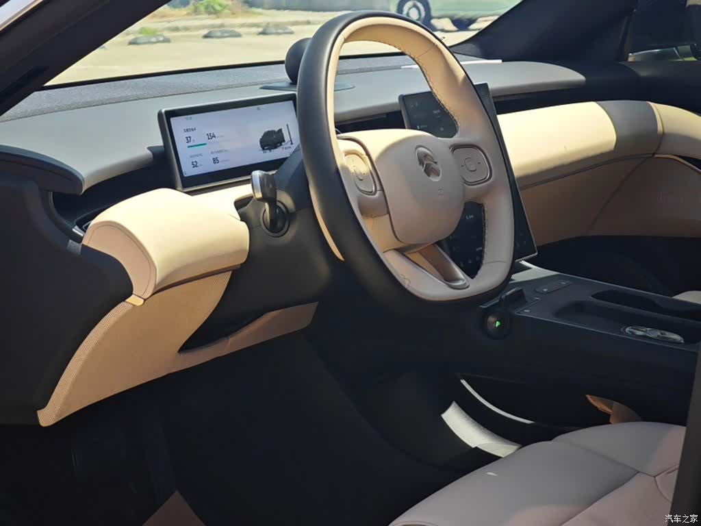 NIO ES6, 2025 23