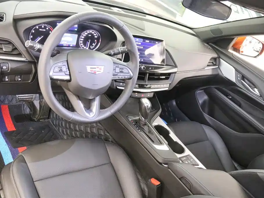 Cadillac CT4