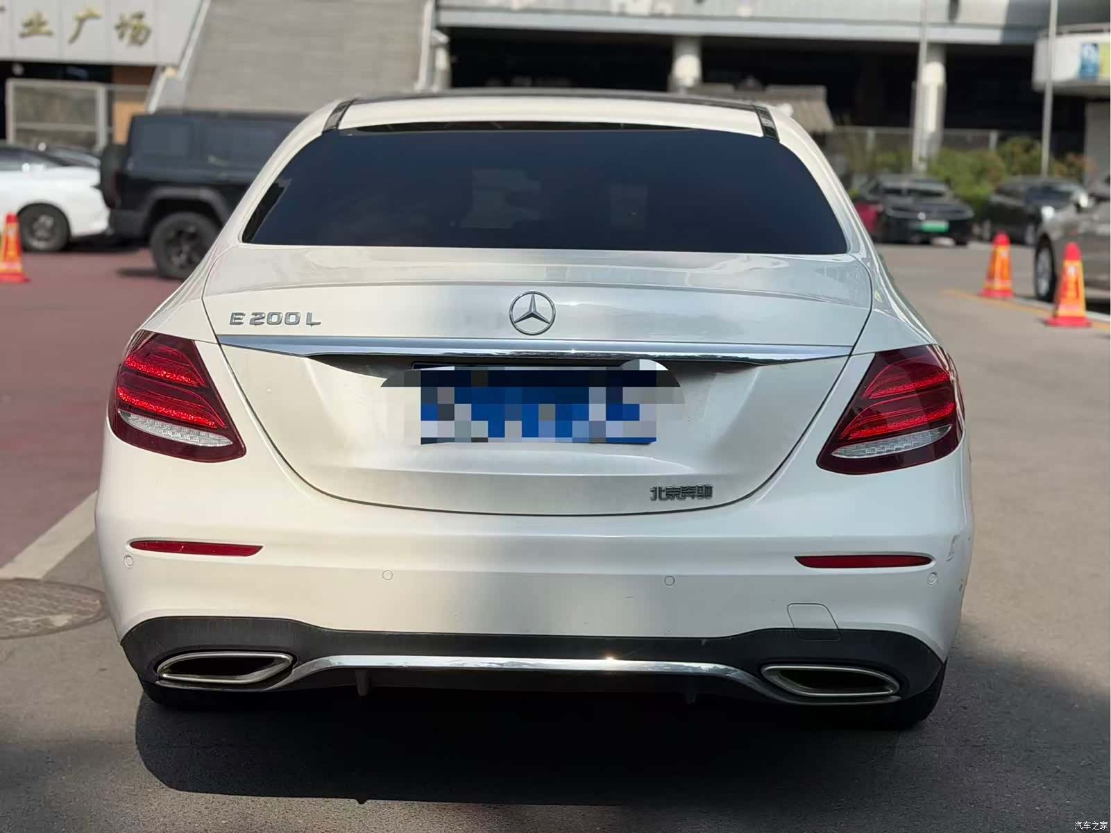 Mercedes-Benz E-Class, 2018 3