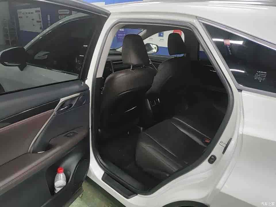 Lexus RX, 2022 4