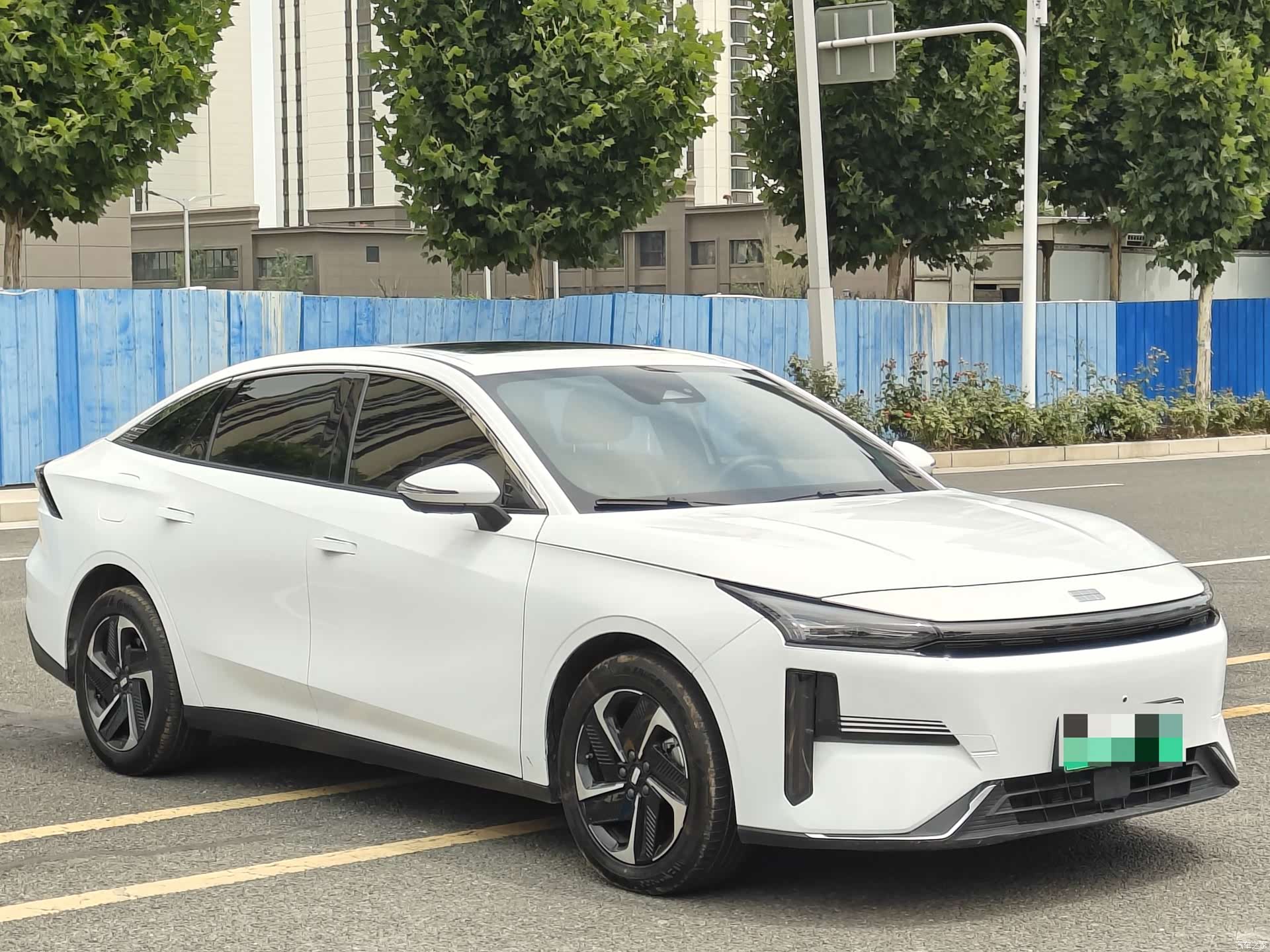 Geely Galaxy L6, 2024 3