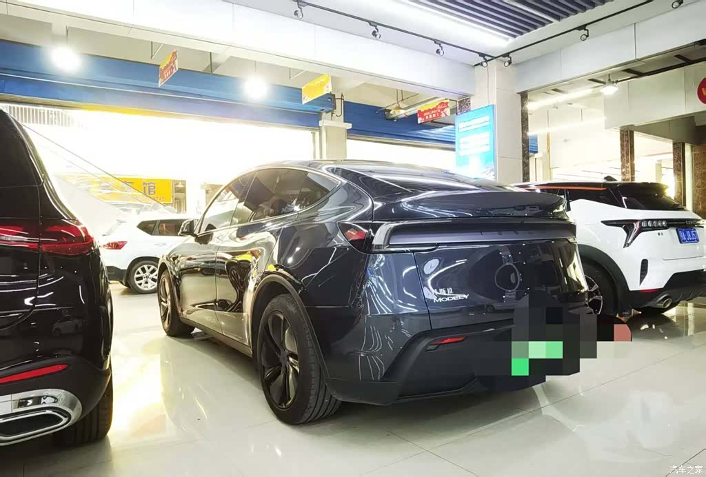 Tesla Model Y, 2025 6