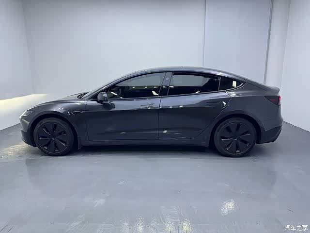 Tesla Model 3, 2024 8
