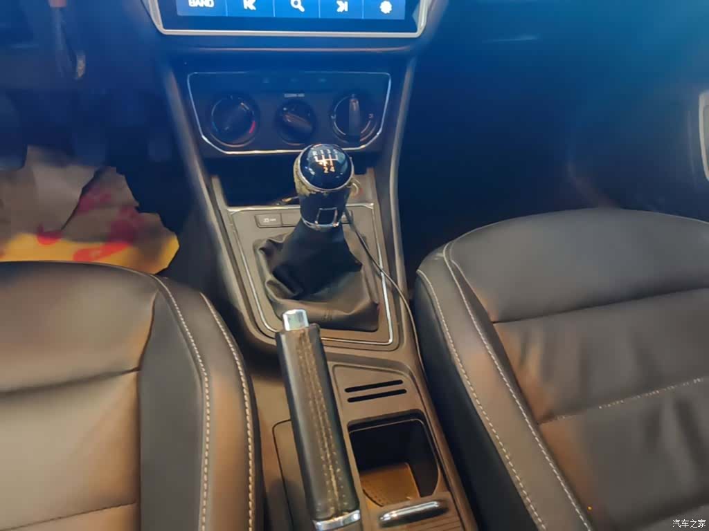 Volkswagen Lavida, 2016 14