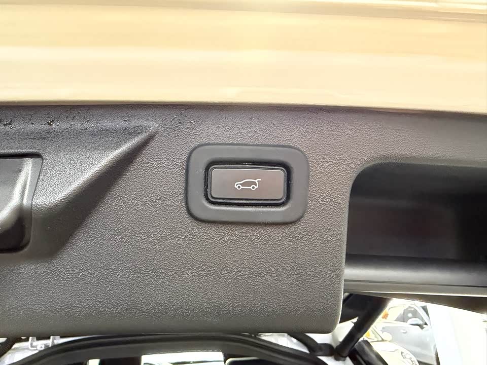 Land Rover Discover sports