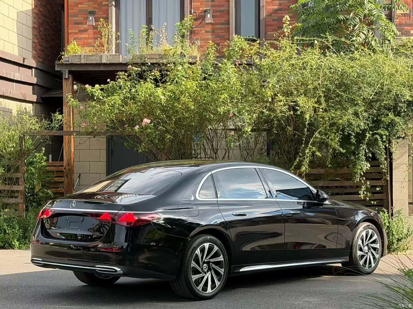 Mercedes-Benz E-Class, 2024 все фото