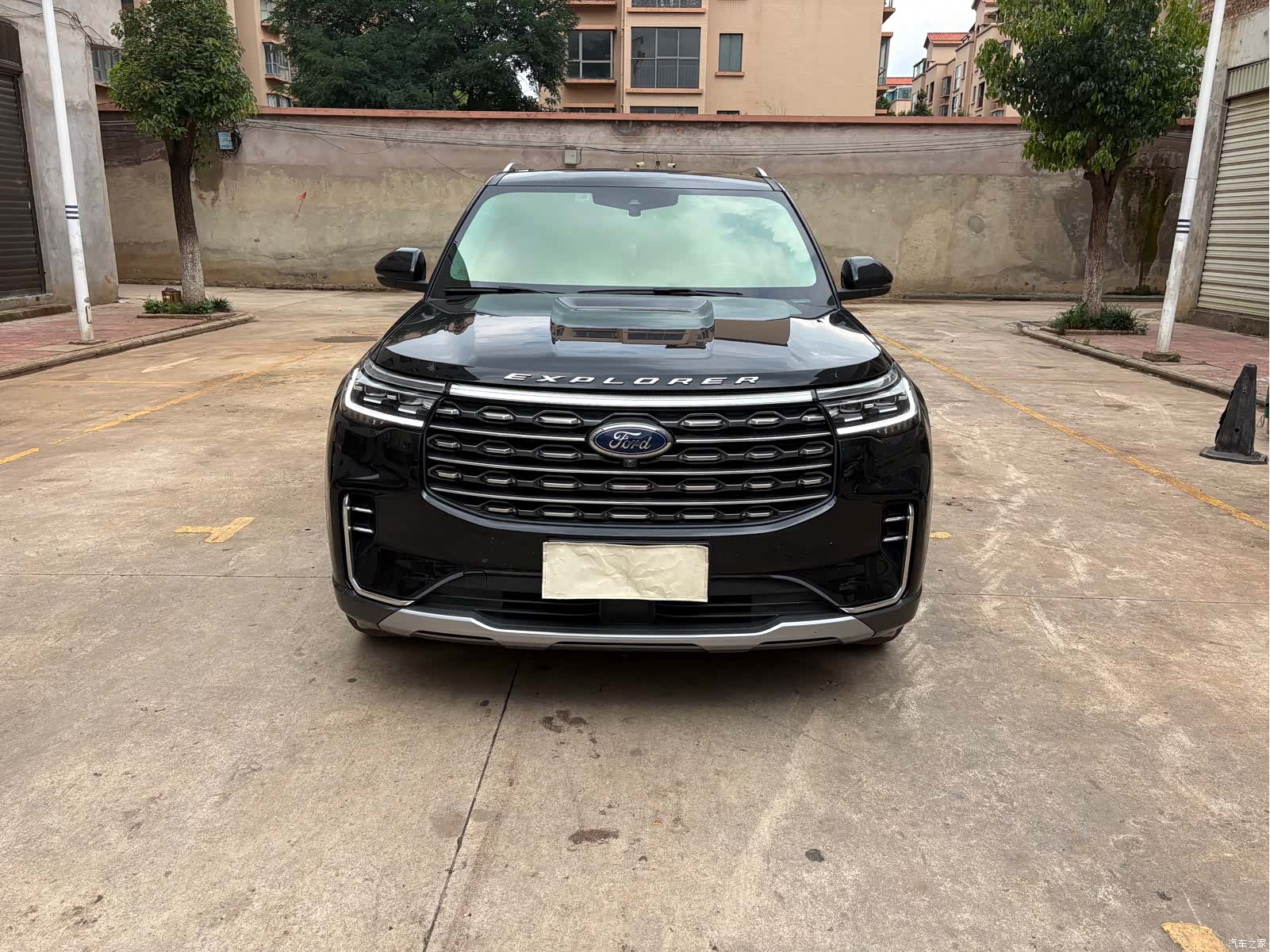 Ford Explorer, 2023 1