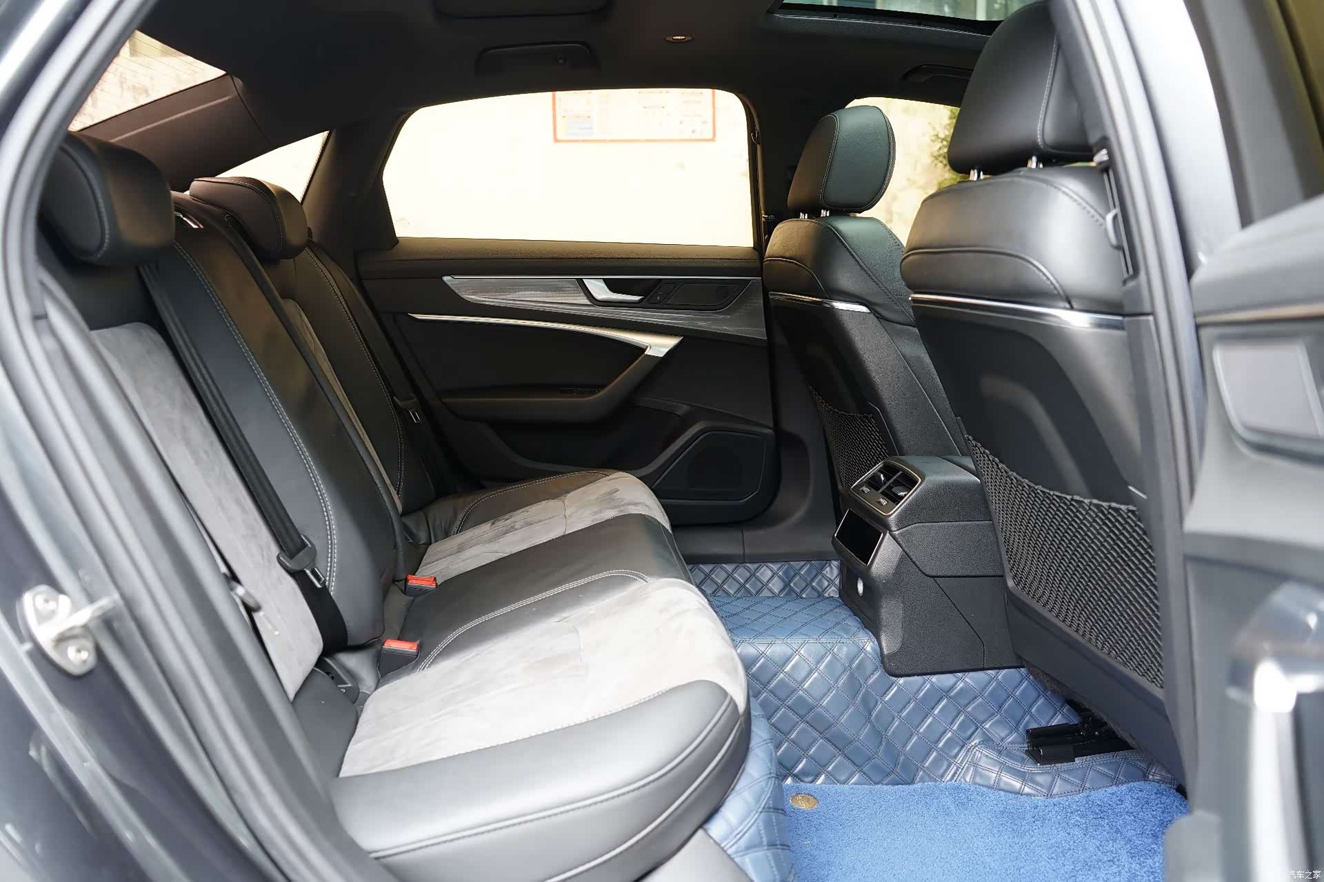 Audi A6L, 2021 все фото